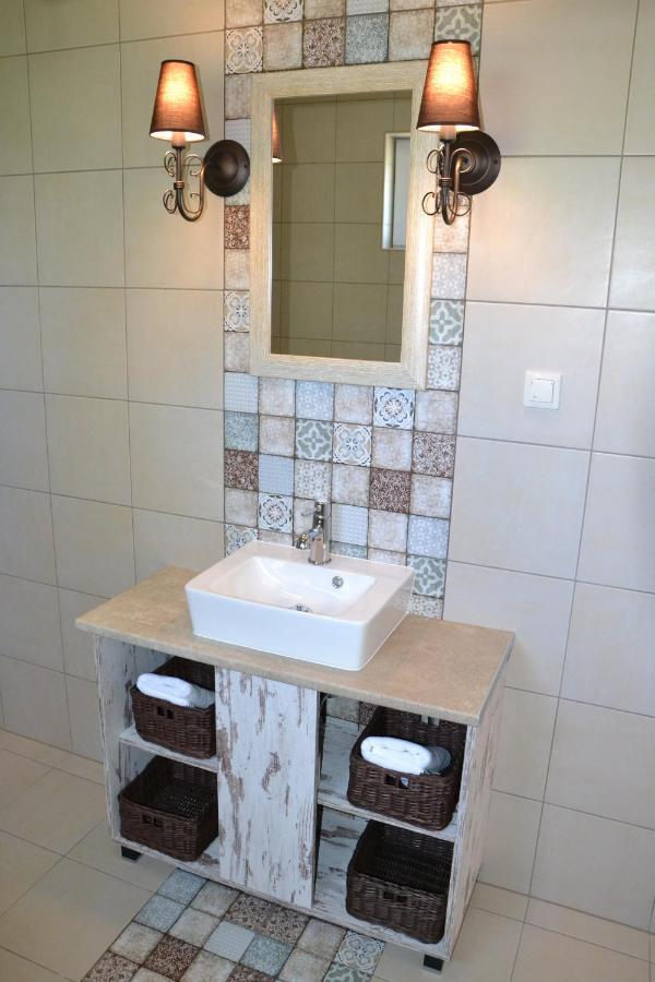 Aranyszarvas Panzio, Etterem Es Grillterasz Appartement Buitenkant foto