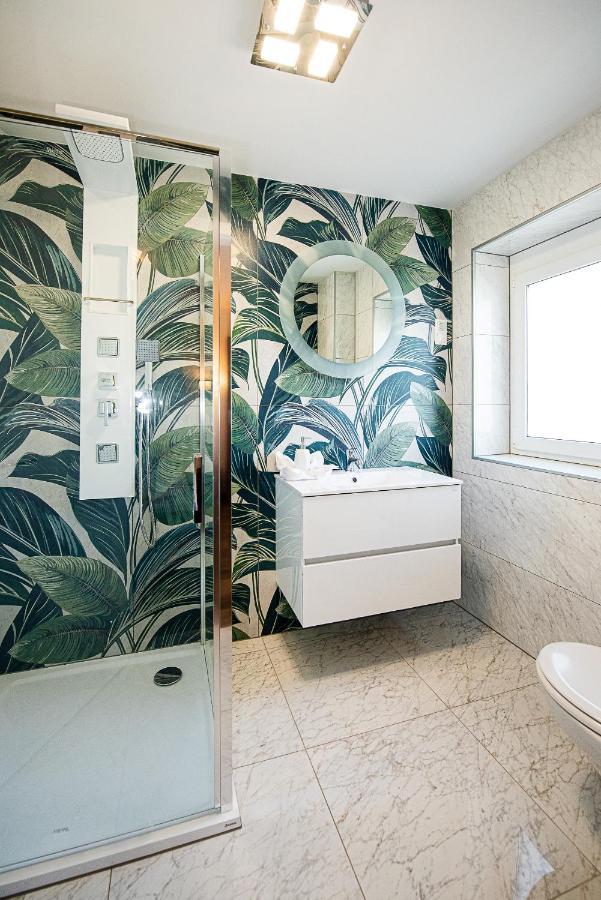 Aranyszarvas Panzio, Etterem Es Grillterasz Appartement Buitenkant foto