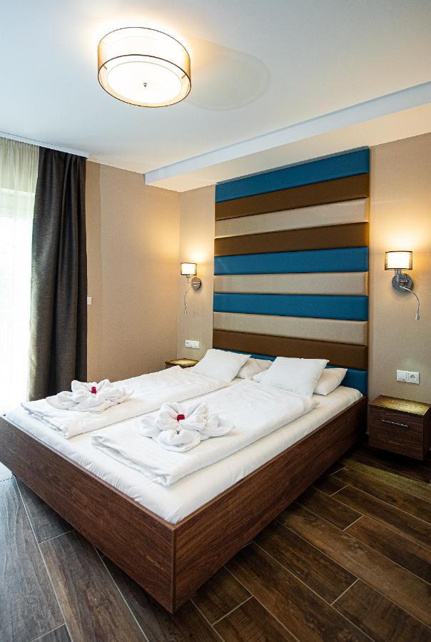 Aranyszarvas Panzio, Etterem Es Grillterasz Appartement Buitenkant foto